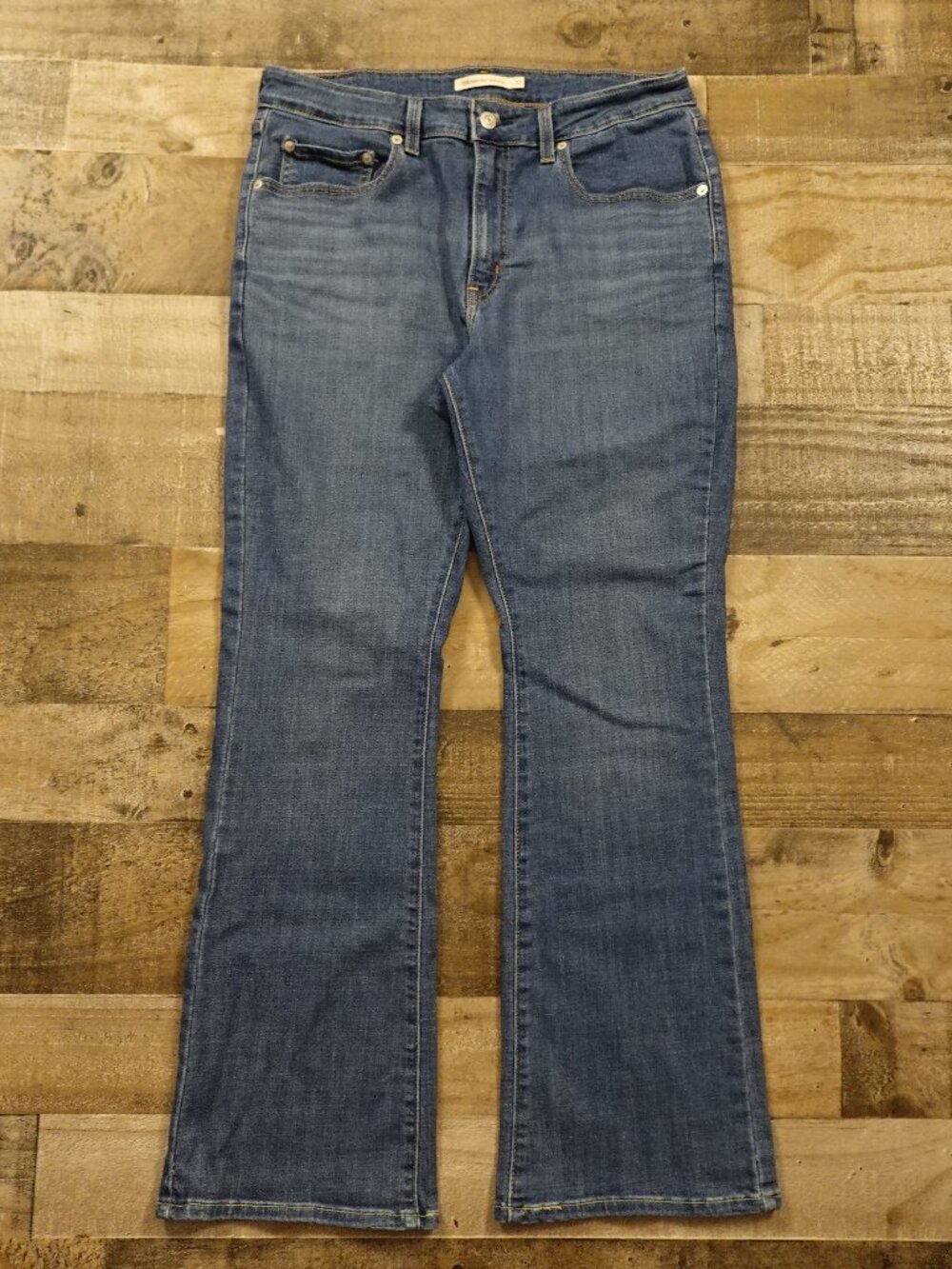 Levi’s 725 High Rise Bootcut Jeans Women’s 32 Medium Wash Stretch